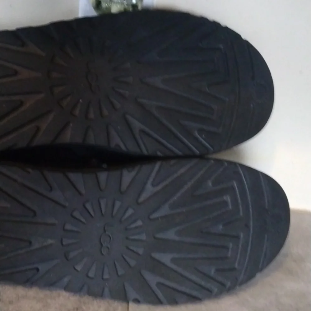 NEUMEL UGG